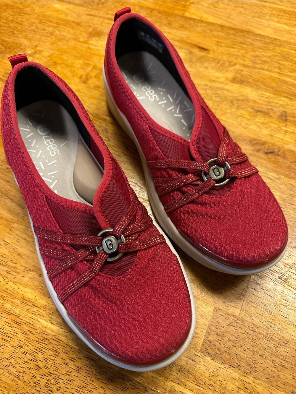 Bzees Women's Crimson Slip-On Knit Sneakers